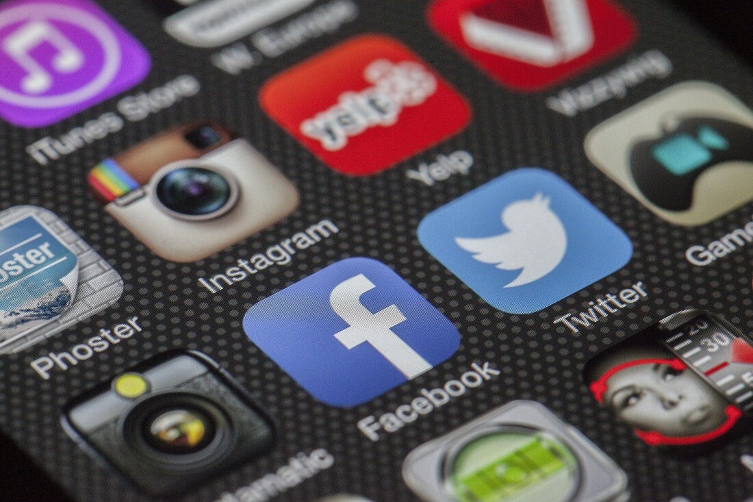 Social media sites on mobile